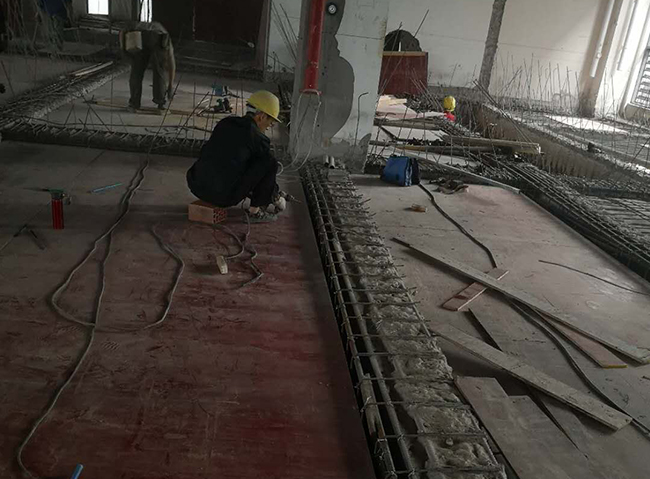 北碚正规粘贴碳纤维加固施工方案